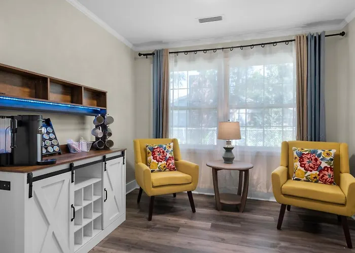 Close To Dwntwn, I10, Beaches-family-games, Park Pensacola
