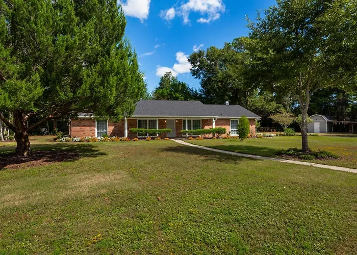 Close To Dwntwn, I10, Beaches-family-games, Park * Pensacola
